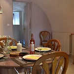 De La Colombe Alojamento de Acomodação e Pequeno-almoço Grospierres