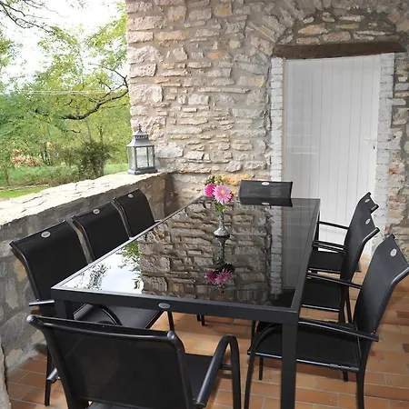 De La Colombe Bed & Breakfast *