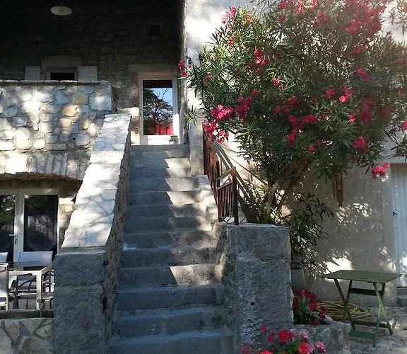 De La Colombe Bed & Breakfast Grospierres