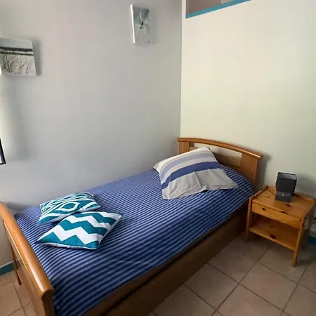 De La Colombe 3* Grospierres