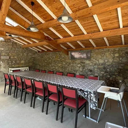 De La Colombe 3* Grospierres