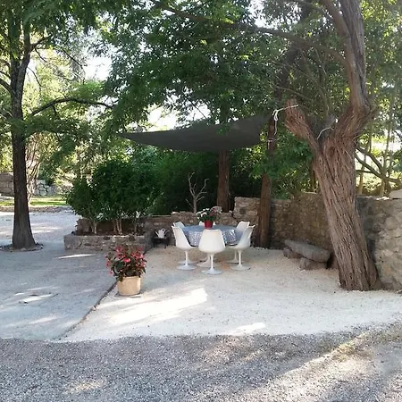 De La Colombe Bed & Breakfast