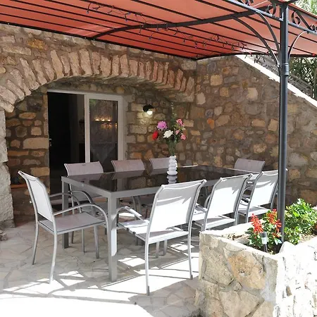 De La Colombe 3*