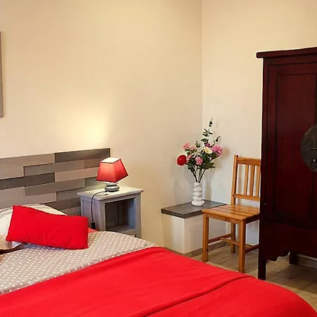 De La Colombe Bed & Breakfast *